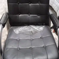 صندلی اداری کاملا نو و بدون زنگ زدگی