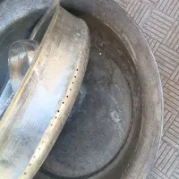 مس سینی بزرگ|کلکسیون اشیاء عتیقه|یزد, |دیوار