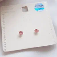 گوشواره نقره نگین سواروسکی صورتی دلبرانه