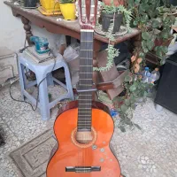 گیتار یاماها c40