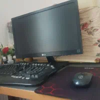 با سلام کامپیوتر خانگی همراه کیس وکیبرد وموس|رایانه رومیزی|سنندج, |دیوار