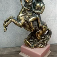 مجسمه برنزی