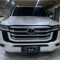 تویوتا لندکروز VXR تجارت خودرو خسروانی TKK