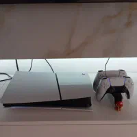 PS5 slim یک ماهه خریدم همراه با اکانت پلاس و شارژر|کنسول، بازی ویدئویی و آنلاین|قم, پردیسان|دیوار