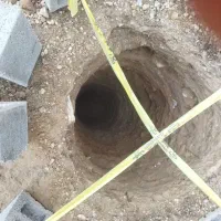چاه کن وپیکورکار وچاله برق ارت