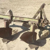 گاوآهن رومانی|ماشینآلات صنعتی|بافت, |دیوار