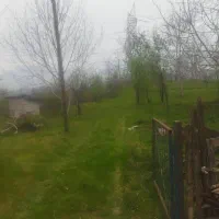 زمین در شمال.