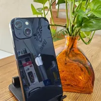 اپل iPhone 13 با حافظهٔ ۱۲۸ گیگابایت