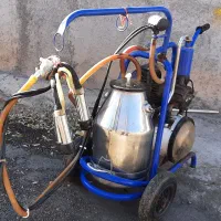 یک‌عدد‌دستگاه‌شیردوش