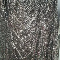 لباس مجلسی|لباس|اقبالیه, |دیوار