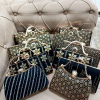 جلبیل ، کیف ، دمپایی