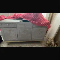 تعدادی کنسول ویترین