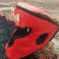 دستکشش بوکس و کتونی کشتی و کلاهو کیسه بوکس