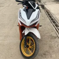 کلیک ۱۵۰ سفید ۱۴۰۱