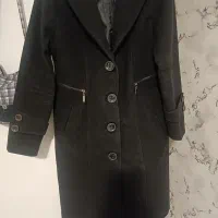 پالتو زنانه در حد نو سایز 46 رنگ زغالی سالم زیبا