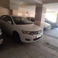 آریو زوتیz300در حد صفر
