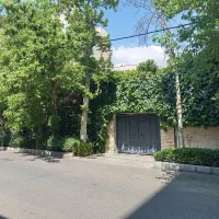 ویلایی-400متر-زمین-با-3طبقه-بنا