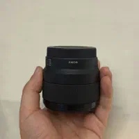 لنز ۵۰ سونی f 1.8