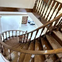 پله چوبی پله پیچ پله گرد پله دوبلکس|خدمات پیشه و مهارت|اصفهان, فجر|دیوار