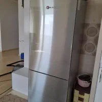یخچال بوش به علت تغییر در آشپزخانه  به فروش میرسد