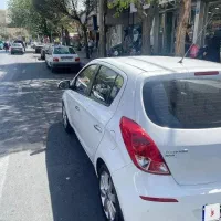 هیوندای i20 مدل 2015|خودرو سواری و وانت|اصفهان, گلزار|دیوار