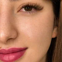 آموزش و خدمات اکستنشن مژه و لیفت و لمینت مژه وابرو