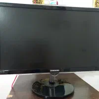 مانیتور سامسونگ در حد نو با کابل