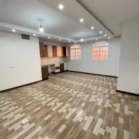 آپارتمان۶۰متر/بازسازی/قابلیت وام/غرق در نور/کاروان