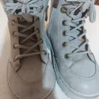 بوت دخترانه سایز ۳۰ در حد نو.
