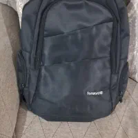 کوله پشتی و جای لب تاب