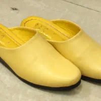 نعلین چرم وفوم