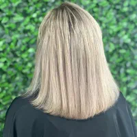 آفرویژه رنگ و لایت و میکاپ تخصصی