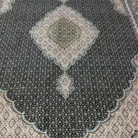 دو عدد فرش ماشینی ( ریزه ماهی )