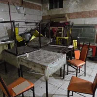 میز و صندلی و وسایل رستوران