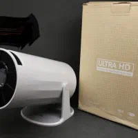 پروژکتورhy300