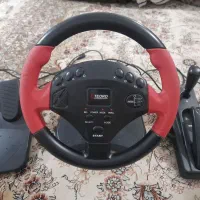 فرمون بازی به همراه وسایل کنارش