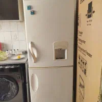 یخچال برند آیسان