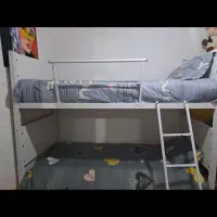 تخت دو طبقه همراه با یک عدد تشک|تخت و سرویس خواب|سورک, |دیوار