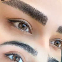 مدل برای میکرو ابرو