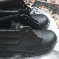 کفش ایمنی جنس خوب چرم اصل نو