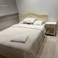 سرویس خواب و میز تحریر و کتابخوانه