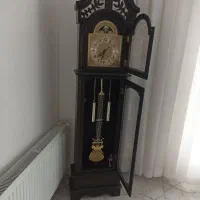 سلام ساعت ایستاده جنسش از چوب در حد نو