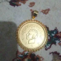 یک عددآویزطرح شاه