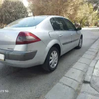 اتومبیل بسیار سالم و تمیز