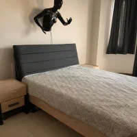 تختخواب دو نفره آپادانا،میز آرایش، دو عدد پاتختی|تخت و سرویس خواب|کرج, عظیمیه|دیوار