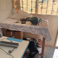 ۱عدد میز کار