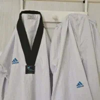 چند  لباس تکواندو  نو و کم کارکرد نوجوان تا متوسط