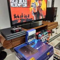 ps4 pro 7216  دو دسته با کیف و هدفون آکبند