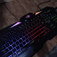 کیبورد گیمینگ rgb ماروو k608
