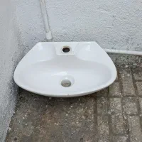 روشویی بدون پایه